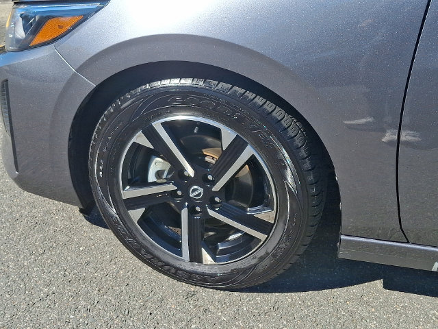 Used 2025 Nissan Sentra SV FWD image 8