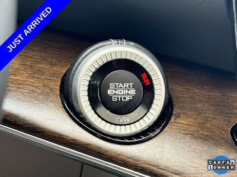 Used 2023 Jeep Grand Wagoneer 4WD image 35