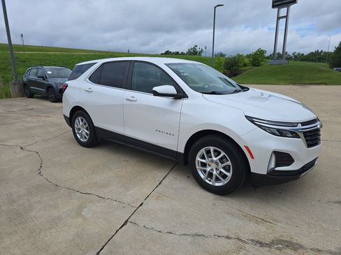 Used 2022 Chevrolet Equinox LT FWD image 3