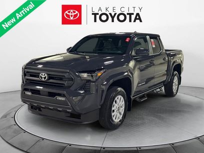 New 2025 Toyota Tacoma SR5