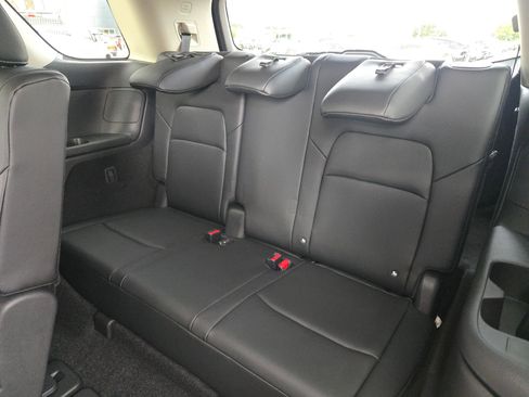 New 2026 Nissan Pathfinder SL FWD image 18