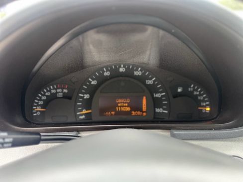 Used 2002 Mercedes-Benz C 320 Sedan image 14