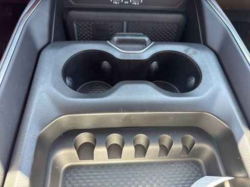 New 2026 RAM 1500 Laramie AWD/4WD image 21