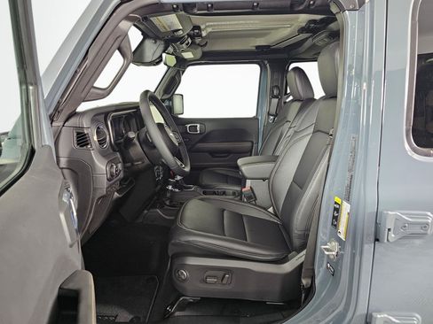 New 2026 Jeep Gladiator Sport AWD/4WD image 19