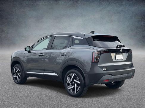 New 2026 Nissan Kicks SV w/ Illumination Package image 4