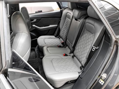 Used 2021 Audi SQ8 Prestige image 36