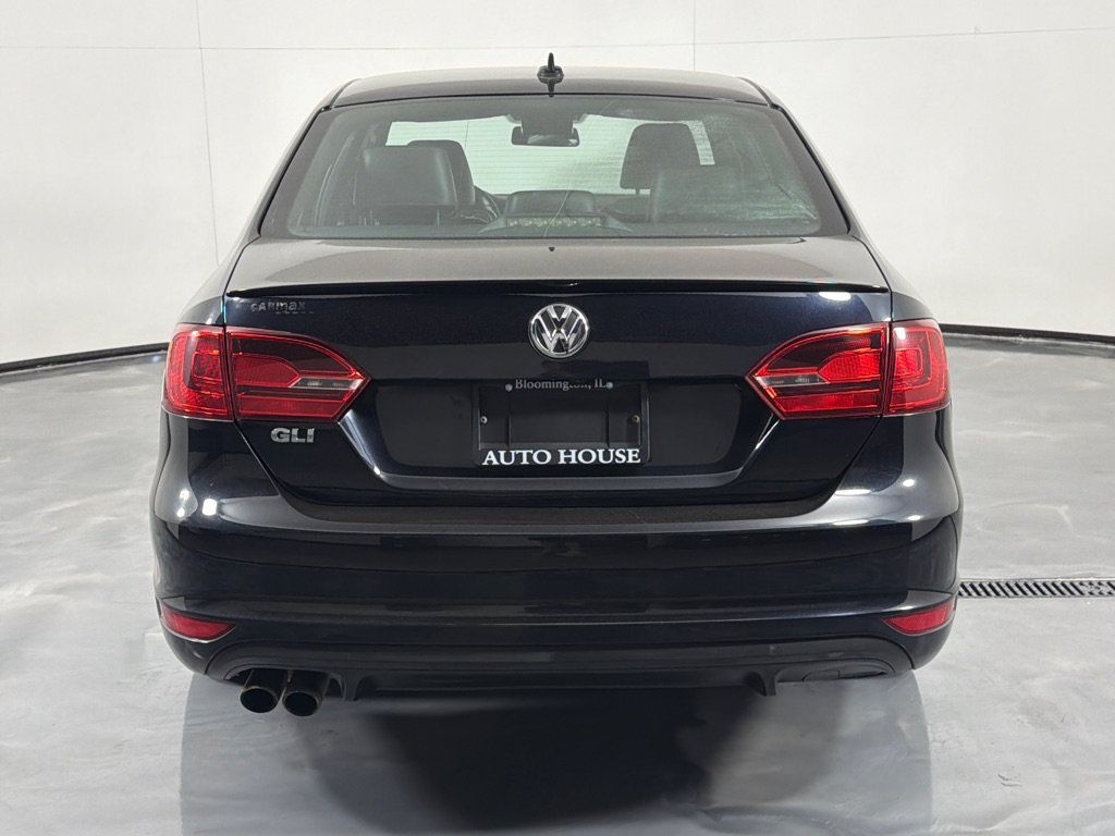Used 2013 Volkswagen Jetta GLI FWD image 6