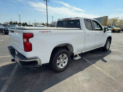 Used 2020 Chevrolet Silverado 1500 LT w/ Convenience Package AWD/4WD image 8