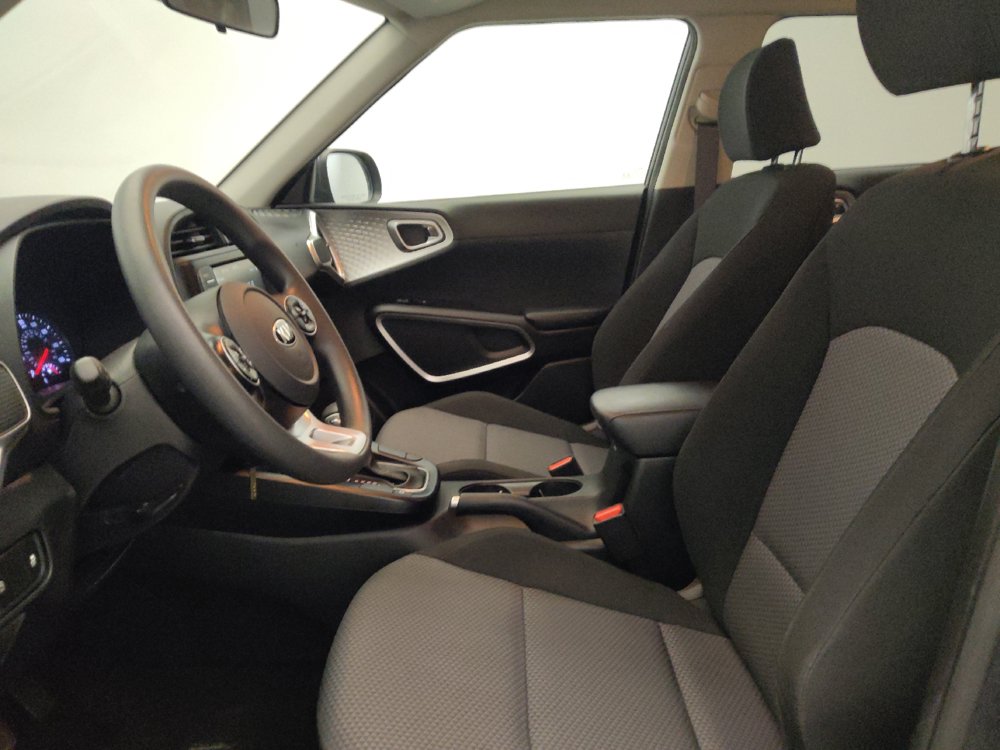 Used 2021 Kia Soul LX FWD image 17