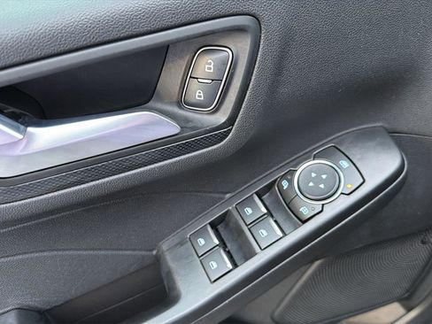 Used 2025 Ford Escape ST-Line FWD image 30