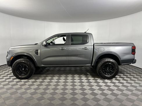 Used 2024 Ford Ranger Lariat w/ Advanced Towing Package image 9