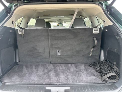 Used 2025 Toyota Highlander Limited image 30