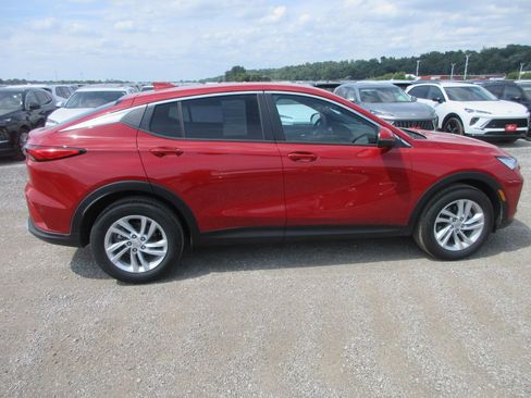 New 2026 Buick Envista Preferred FWD image 2
