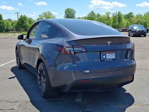 Used 2022 Tesla Model Y Performance AWD/4WD image 8