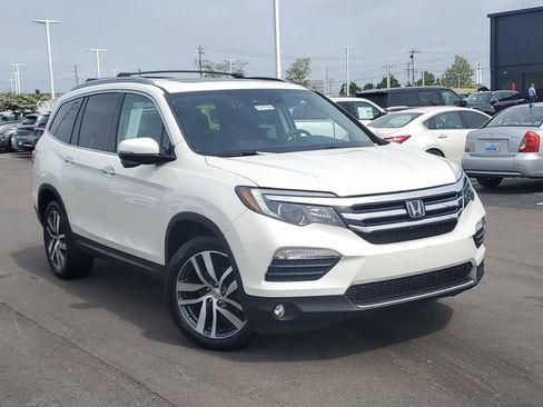 Used 2018 Honda Pilot Touring image 33