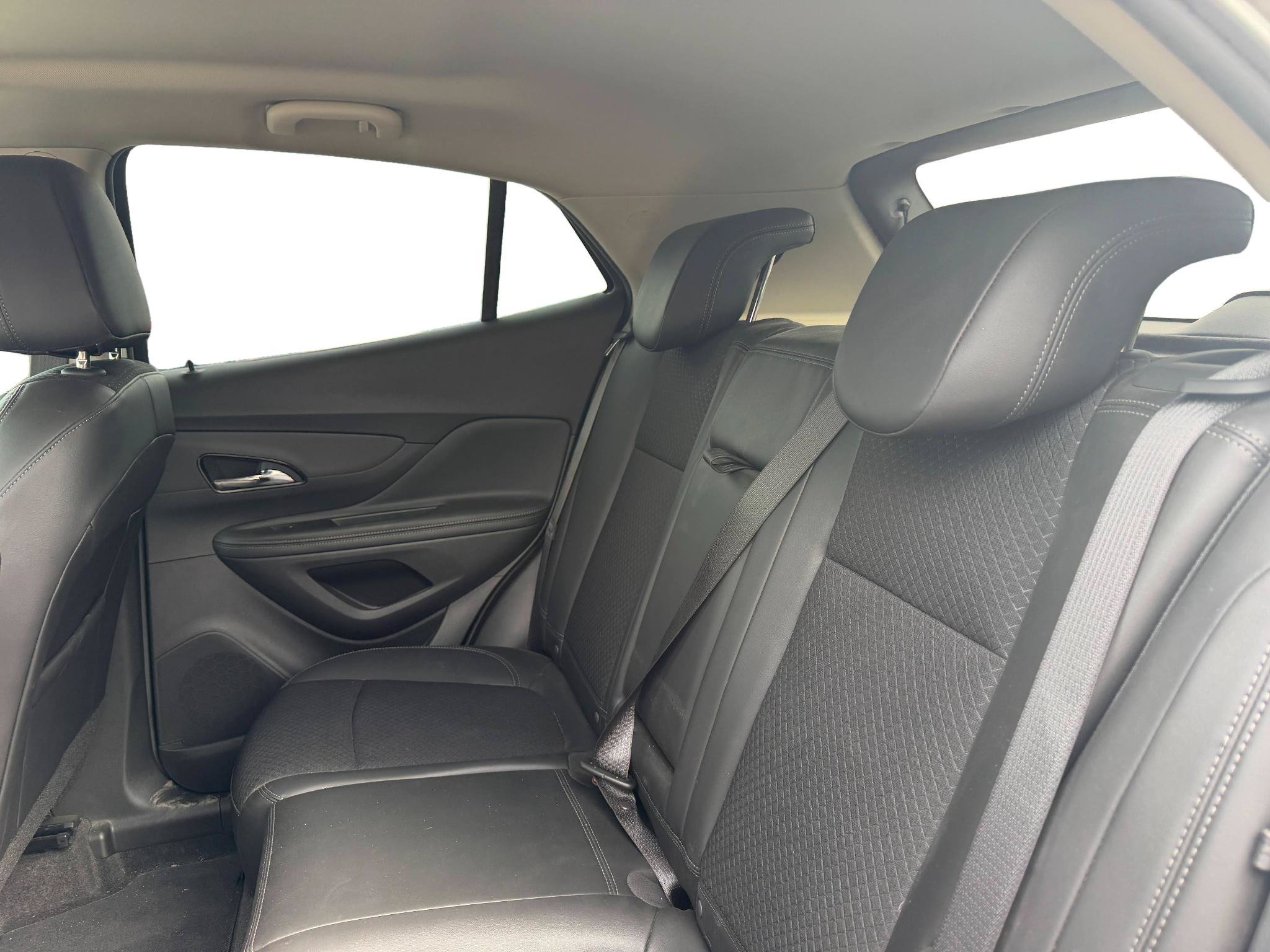Used 2022 Buick Encore Preferred w/ Safety Package AWD/4WD image 8