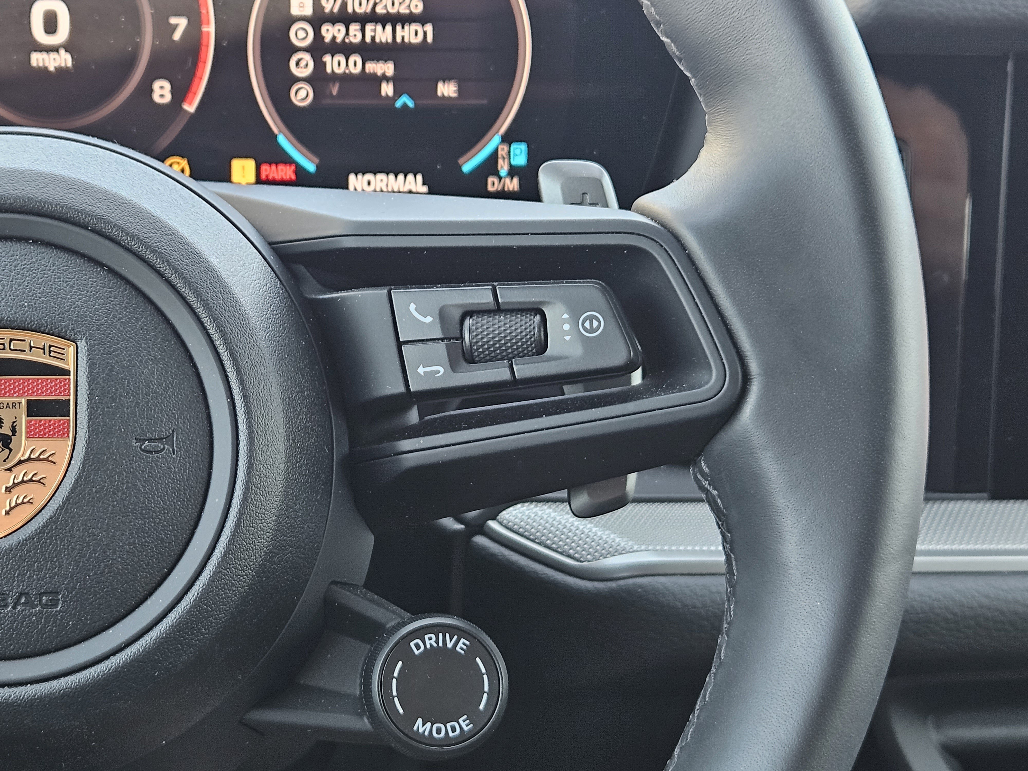 Certified 2026 Porsche Cayenne AWD/4WD image 27
