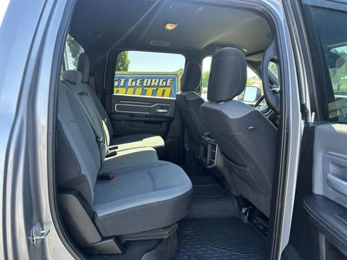 Used 2022 RAM 3500 Big Horn w/ Level A Equipment Group AWD/4WD image 17