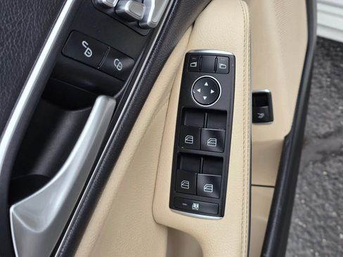 Used 2019 Mercedes-Benz CLA 250 4MATIC image 24