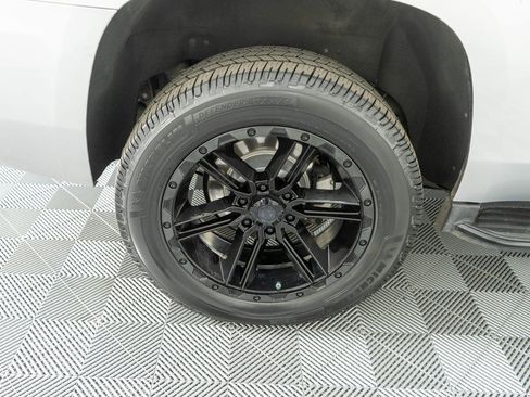 Used 2018 Chevrolet Tahoe Premier image 33