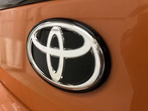 Used 2023 Toyota GR86 10th Anniversary SE image 27