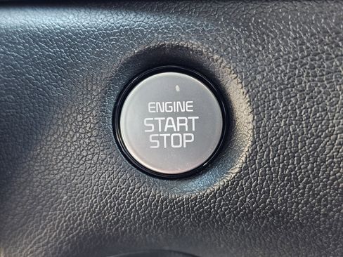 Used 2025 Kia Sorento SX image 23