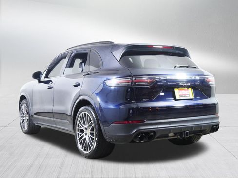 Used 2022 Porsche Cayenne AWD/4WD image 5