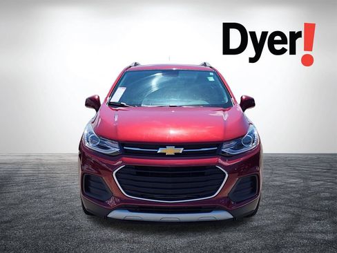 Certified 2022 Chevrolet Trax LT w/ LT Convenience Package FWD image 11