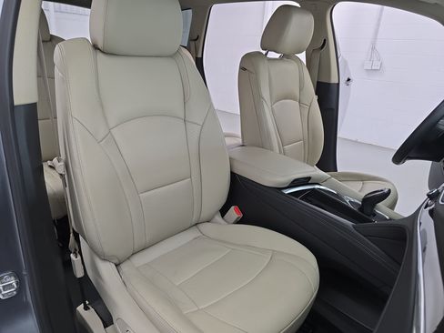 Used 2021 Buick Enclave Essence w/ Sound and Sites Package FWD image 10