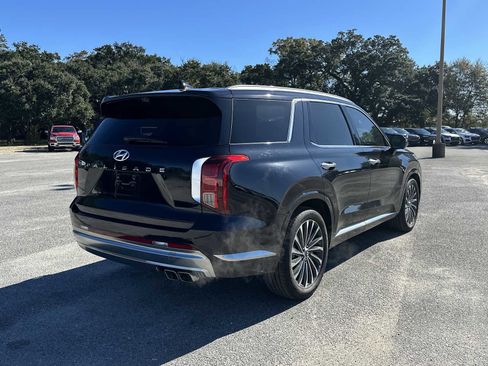 Used 2023 Hyundai Palisade Calligraphy image 8