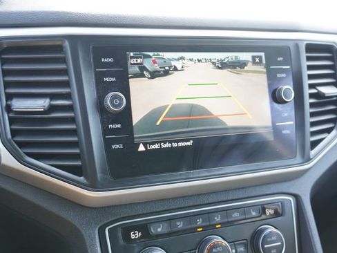 Used 2021 Volkswagen Atlas Cross Sport SE w/ Panoramic Sunroof Package FWD image 27