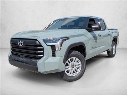 New 2026 Toyota Tundra SR5 w/ SR5 Premium Package