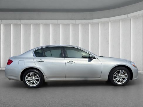 Used 2013 INFINITI G37 x Sedan w/ Premium Pkg AWD/4WD image 6