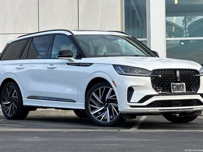 New 2026 Lincoln Aviator Black Label w/ Jet Appearance Package