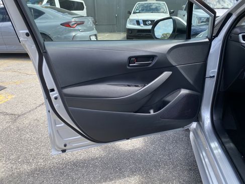 Used 2025 Toyota Corolla LE FWD image 15