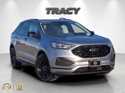 Used 2022 Ford Edge SE w/ Black Appearance Package