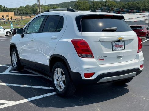 Used 2022 Chevrolet Trax LT w/ Driver Confidence Package AWD/4WD image 6
