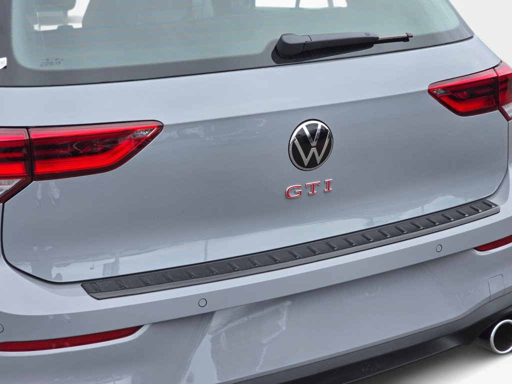 New 2026 Volkswagen GTI SE FWD image 13