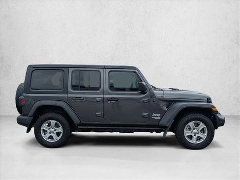 Used 2019 Jeep Wrangler Unlimited Sport S AWD/4WD image 4