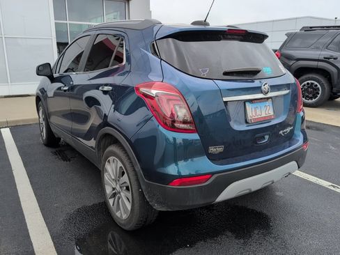Used 2020 Buick Encore Preferred FWD image 5