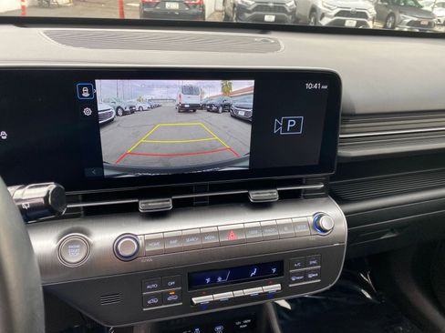 Used 2025 Hyundai Kona SEL image 17