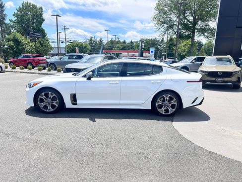 Used 2020 Kia Stinger GT-Line w/ Sun & Sound Package AWD/4WD image 3