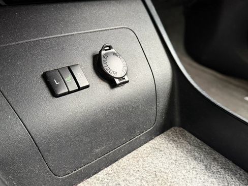 Used 2014 Toyota Prius Four FWD image 52