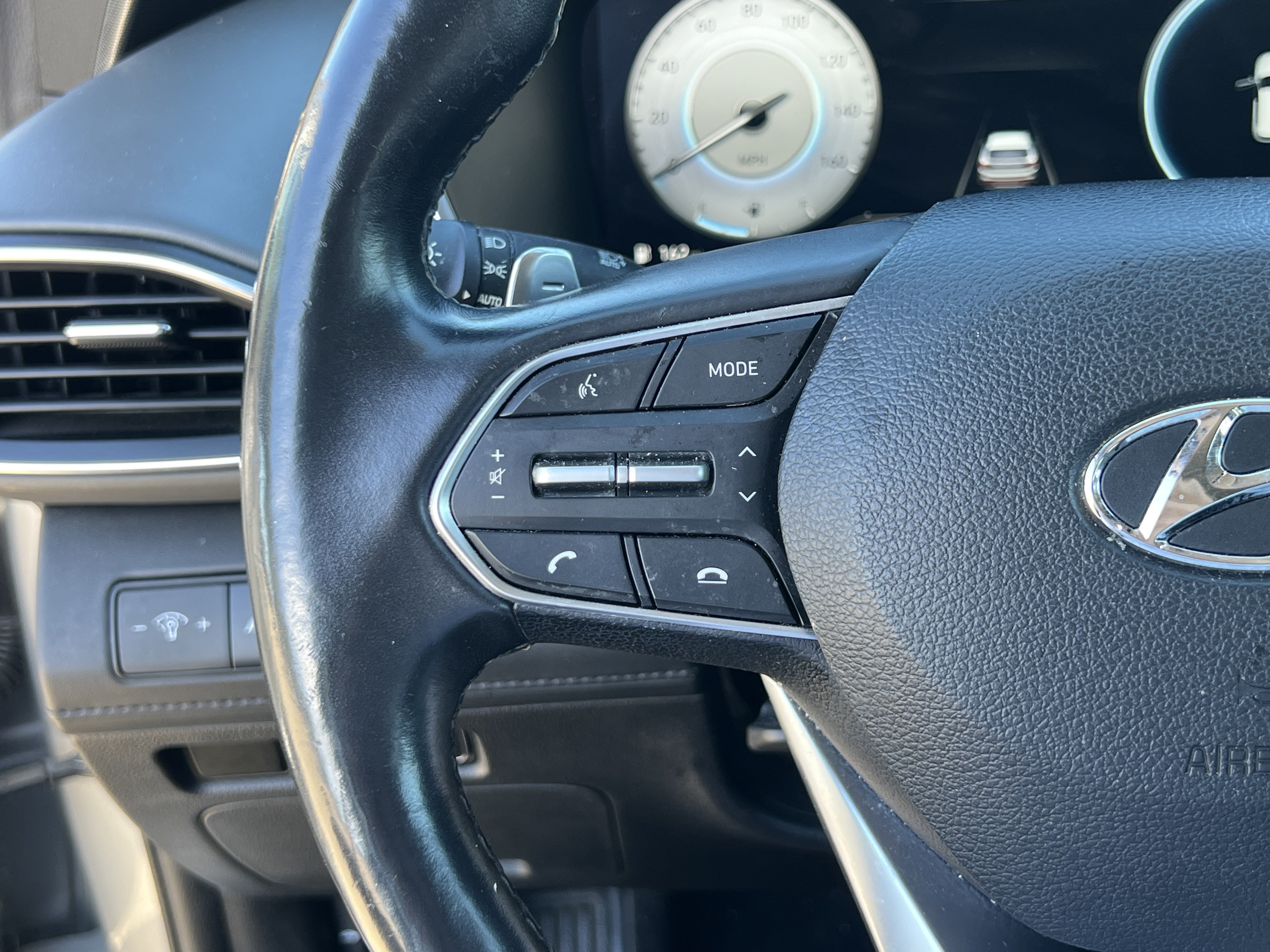 Used 2021 Hyundai Santa Fe Limited FWD image 16