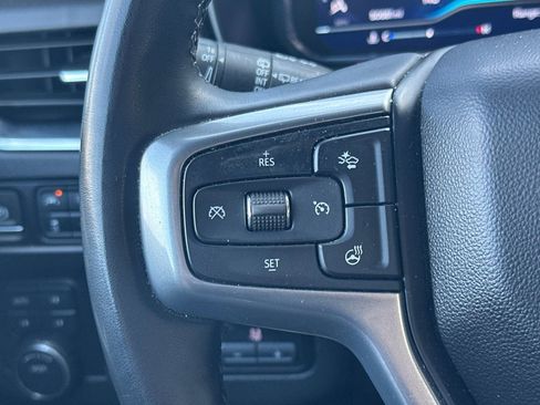 Used 2024 Chevrolet Suburban Premier AWD/4WD image 35