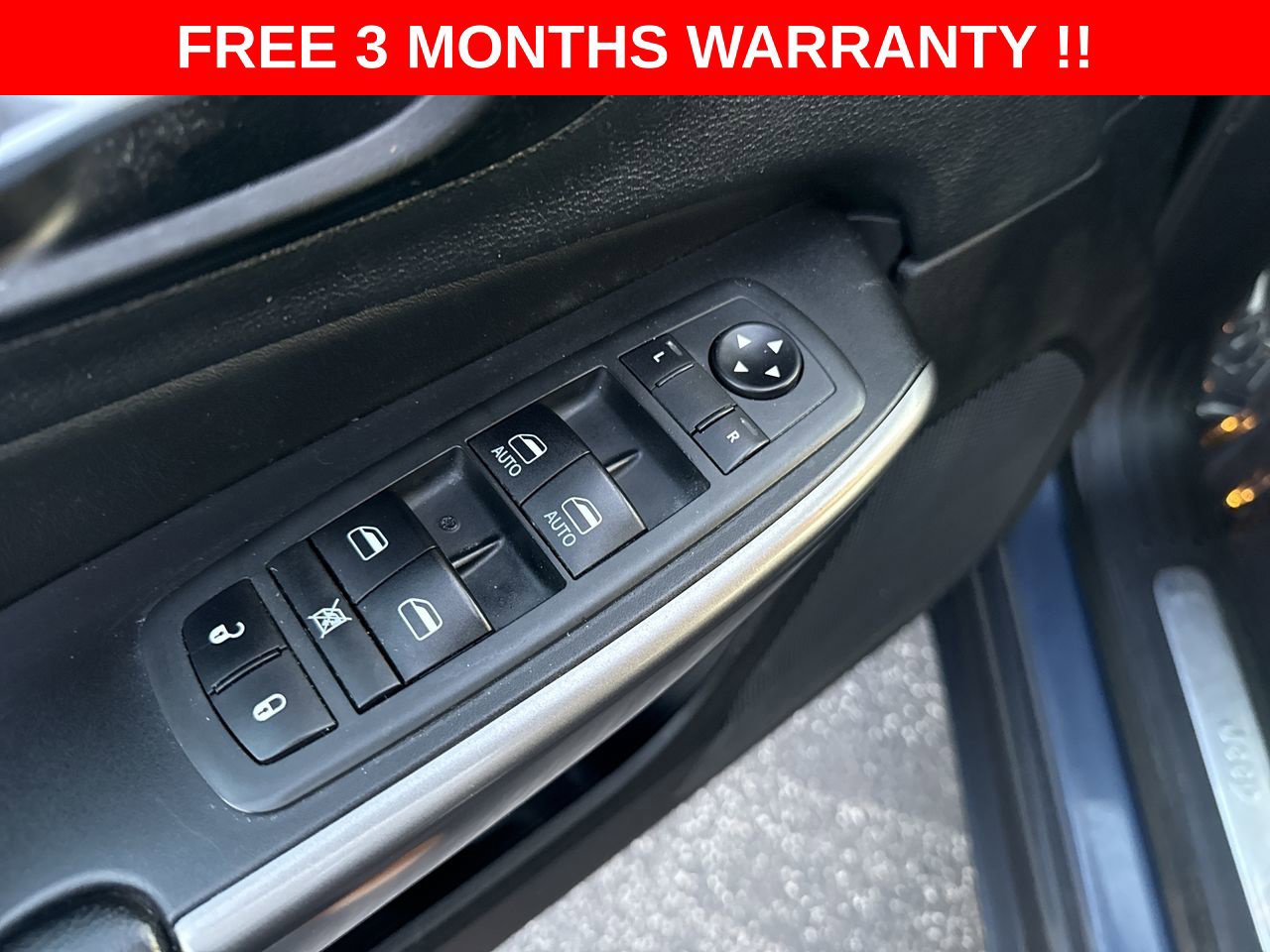 Used 2020 Jeep Cherokee Limited AWD/4WD image 12