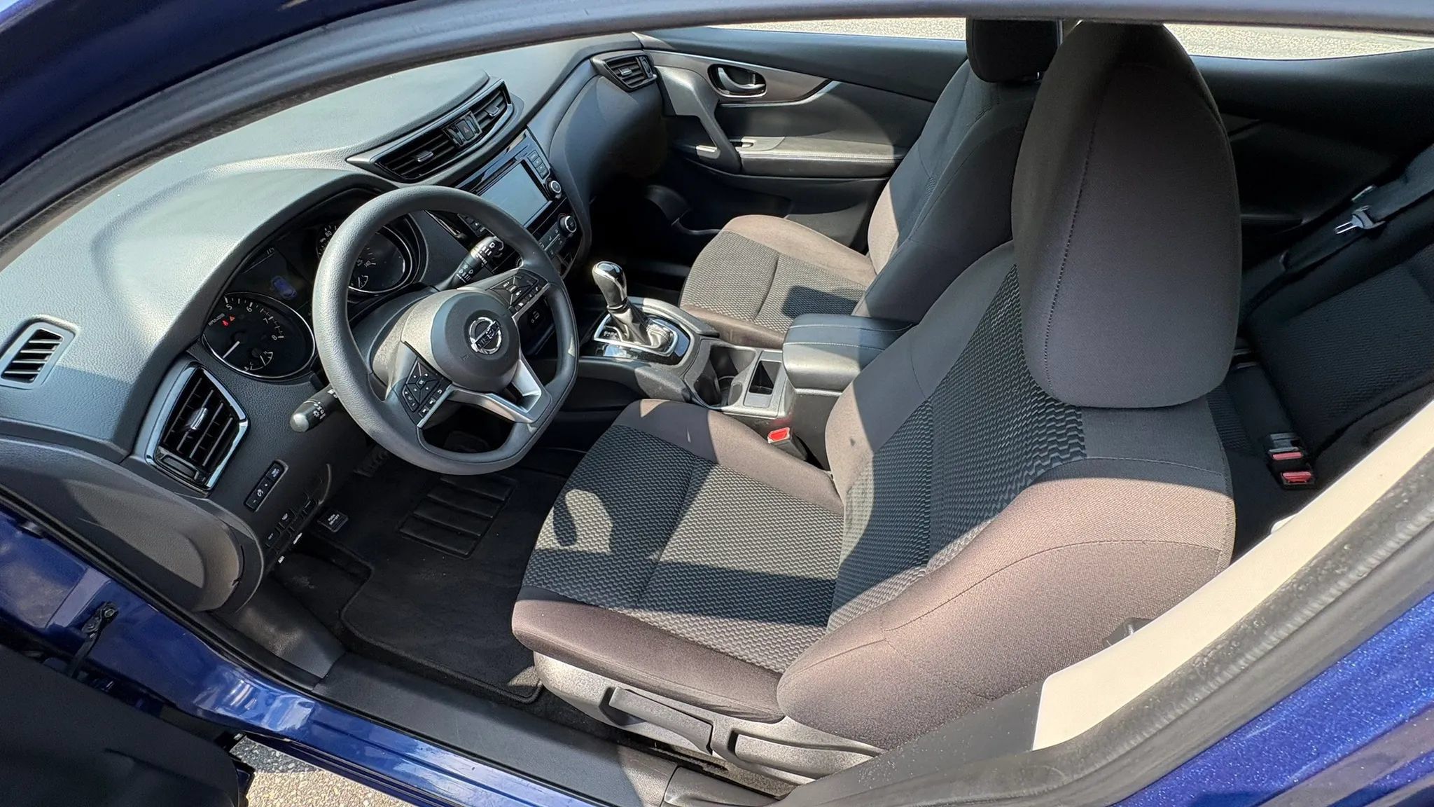Used 2022 Nissan Rogue Sport S FWD image 26
