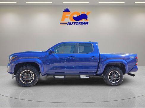 New 2025 Toyota Tacoma TRD Sport image 2