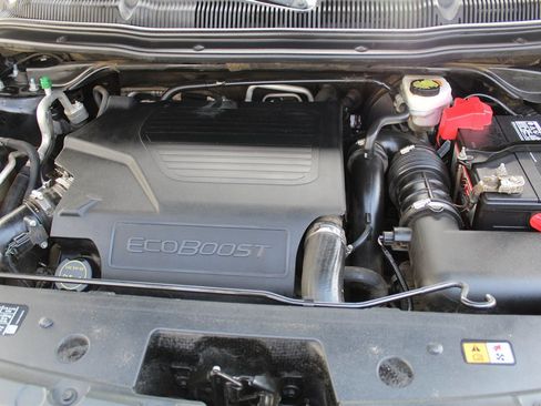 Used 2018 Ford Explorer Sport image 10