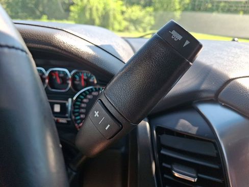 Used 2019 Chevrolet Tahoe LT AWD/4WD image 17
